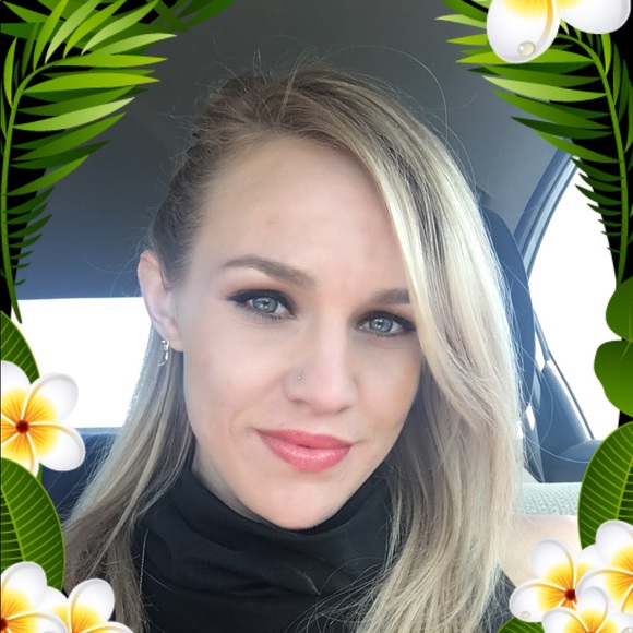 Meet your Posher, Samanthe - Picture 1 of 3